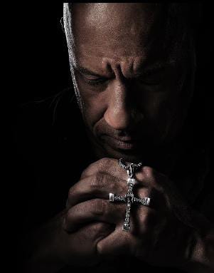 Collar de Dominic Toretto – Edición Exclusiva Rápidos y Furiosos